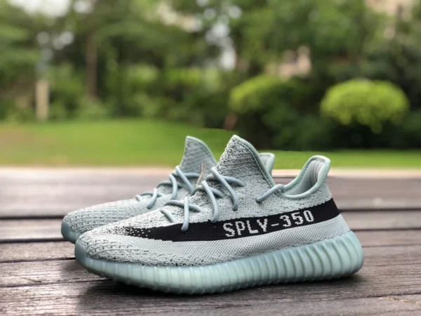 350v2 серо-голубой Adidas Yeezy Boost 350 V2 hq2060