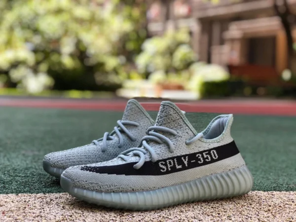 350v2 серо-голубой чистый оригинальный Adidas Yeezy Boost 350 V2 hq2060