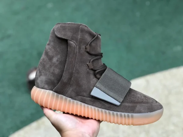 Coconut 750 Chocolate в ассортименте BASF Popcorn Adidas Yeezy 750 Boost Glow Dark Kanye Chocolate BY2456