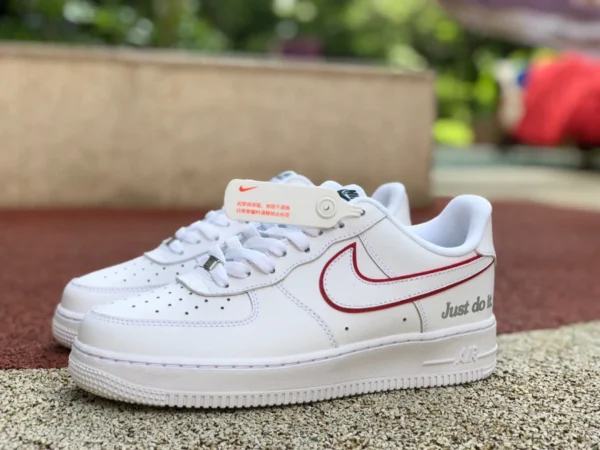 Мужские низкие кроссовки AF1 белые и красные линии Nike Air Force 1'07 AF1 Air Force One DQ0791-100