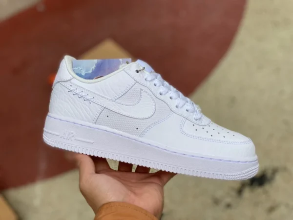 Низкие кроссовки Nike Air Force 1 Low «Цвет месяца» AF1 с чистым белым узором, противоскользящие, амортизирующие, износостойкие, с низким вырезом для мужчин и женщин, белые DZ4 в одном стиле