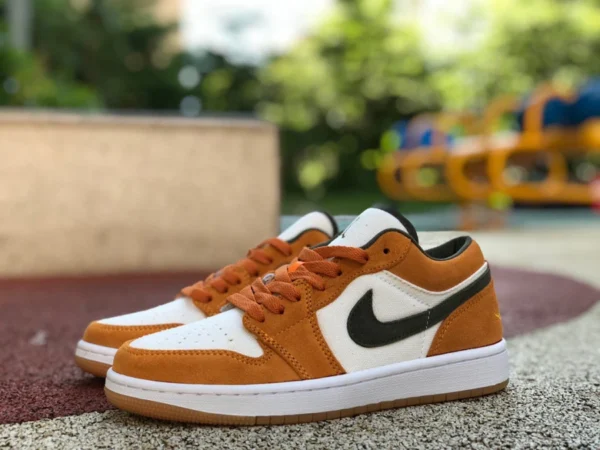 aj1 белый оранжевый серый низкий Air Jordan 1 Low AJ1 белый оранжевый серый ретро баскетбольные кроссовки DJ0342-102