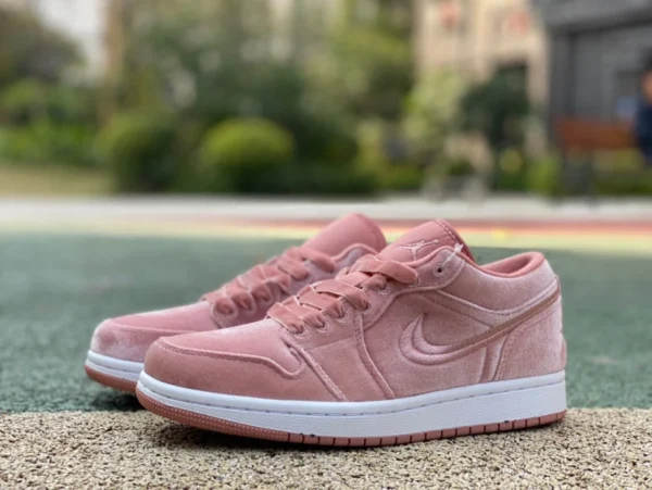 aj1 розовые бархатные низкие оригинальные Air Jordan 1 low «розовый бархат» амортизирующие ретро баскетбольные кроссовки с низким вырезом для женщин розовые DQ8396-600