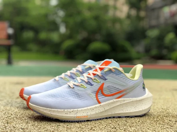 Нескользящие кроссовки Nike Pegasus 39 White Orange Nike Air Zoom Pegasus 39 DX6047-181