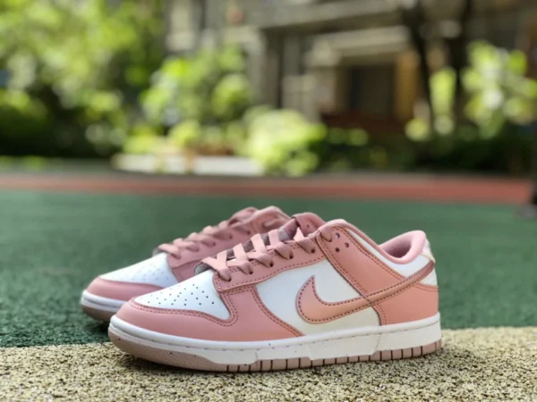 Кроссовки Dunk Little Valentine Nike Dunk Low White Pink Sakura Pink Little Valentine DO6485-600