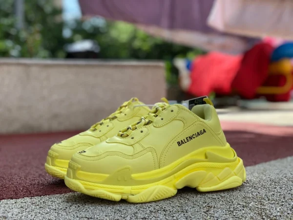 Balenciaga желтые туфли для папы Balenciaga Triple S Кроссовки Balenciaga