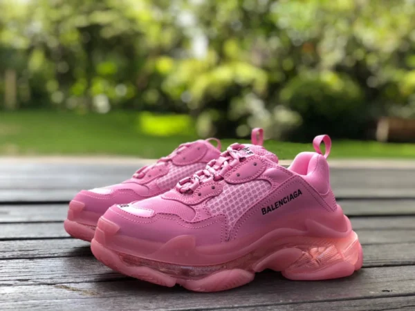 Balenciaga розовые туфли на воздушной подушке Balenciaga Balenciaga Triple S Clear Sole, нескользящие, износостойкие, модные туфли для папы с низким берцем