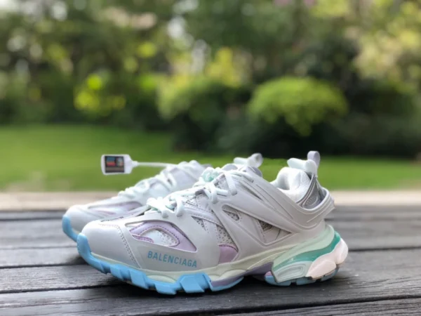 Balenciaga 3.0 Macaron Balenciaga Triple S туфли для папы Balenciaga