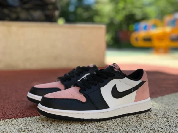 aj1 черно-бело-розовые низкие баскетбольные кроссовки Air Jordan 1 AJ1 Bleached Coral черно-розовые низкие баскетбольные кроссовки CZ0790-061