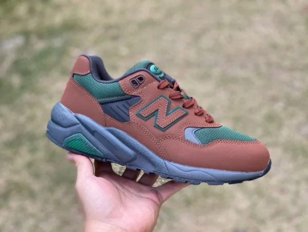 NB580 Коричневый Красный Зеленый New Balance 580 Workwear Коричневые низкие кеды с логотипом MT580RTB