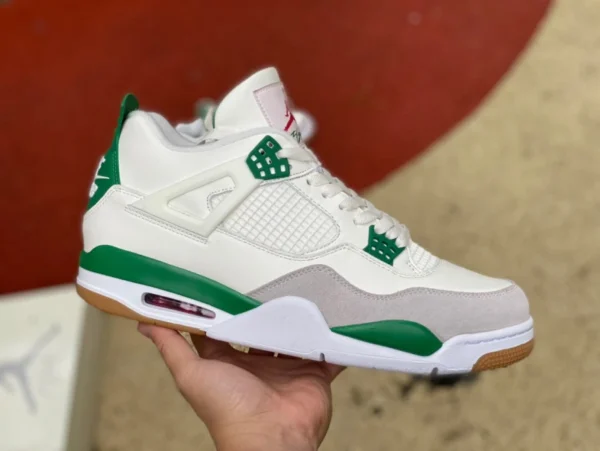 aj4sb шарнир белый и зеленый Nike SB x Air Jordan 4 AJ4 Pine Green белый, зеленый и бирюзовый шарнир SB DR5415-103