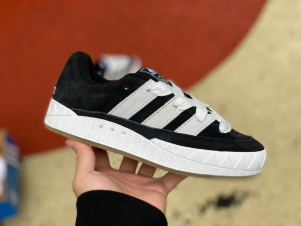 Adidas Bread Shoes Black and White NEIGHBORHOOD x Adidas Adimatic Joint Shark Bread Shoes GY5274