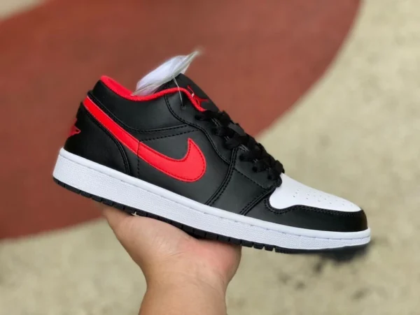 aj1 маленькие черные красные низкие баскетбольные кроссовки Air Jordan 1 Low AJ1 маленькие черные красные носки с низким берцем 553558-063