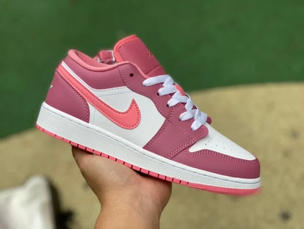 Женские баскетбольные кроссовки с низким берцем в стиле ретро aj1 Strawberry Bear White Pink Air Jordan 1 Low AJ1 White Pink Strawberry Bear 553560-616