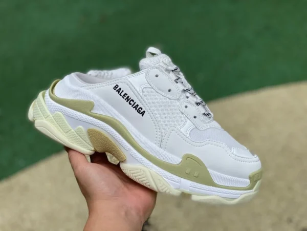 Balenciaga полутапочки белые Balenciaga Triple S из ткани с вышивкой логотипа модные сандалии мужские серые