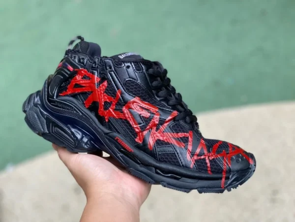 Balenciaga 7.0 black and red M pure original спортивные повседневные мужские кроссовки Balenciaga Runner Grafhti с низким берцем и шнуровкой, черные и красные