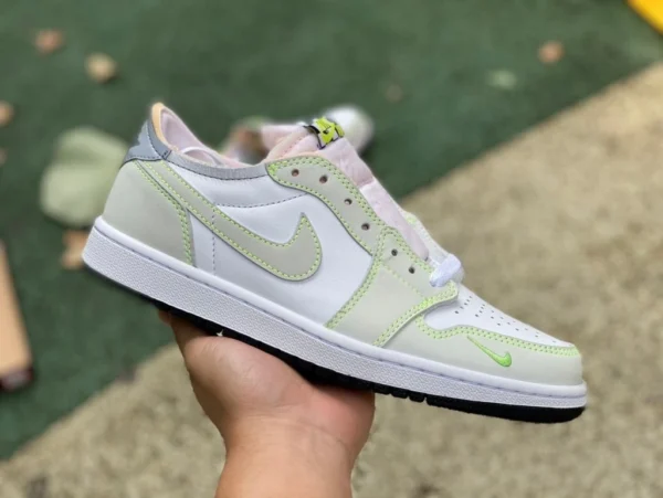 aj1 бело-зеленый призрак low pure оригинальные Air Jordan 1 Low OG «Ghost Green» бело-зеленый призрак DM7837-103