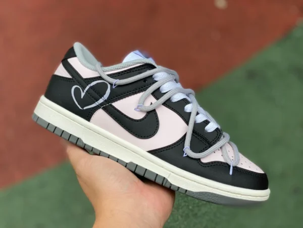 Низкие кроссовки для спорта и отдыха Nike SB Dunk Low с ремешком черно-серо-белые DD1503117