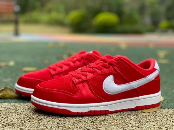 Dunk red Valentine's Day s2 pure original вельветовые красно-белые женские низкие кеды Nike Dunk Low FZ3548-612